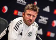 Manchester United Gelar Rapat Darurat Bursa Transfer, Michael Carrick Diminta Turun Tangan