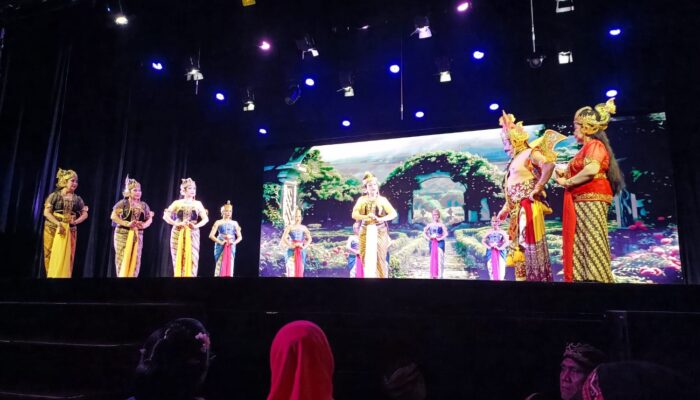 Wayang Orang Sosialita di GKJ: Karna Tanding, Kisah Matahari Kembar yang Menyentuh Zaman