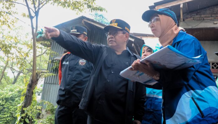 Gubernur Pramono Tinjau Pembebasan Lahan di Cawang: Normalisasi Kali Ciliwung Jadi Kunci Kendalikan Banjir Jakarta