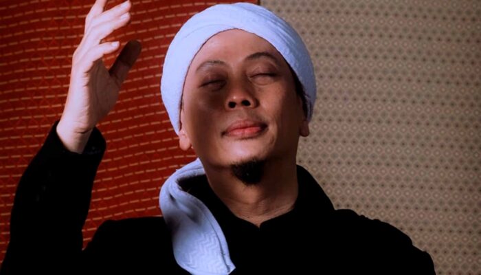 Opick Hadirkan  “Syukur Alhamdulillah” Lagu Religi yang Menyentuh dan Penuh Makna