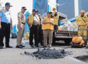 Wagub Rano Karno Turun Langsung, Pastikan Jalan Rusak di Jakarta Cepat Diperbaiki Meski Musim Hujan