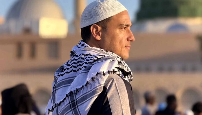 Umrah di Hari Ulang Tahun, Hamish Daud Bagikan Momen Spiritual Penuh Haru di Tanah Suci