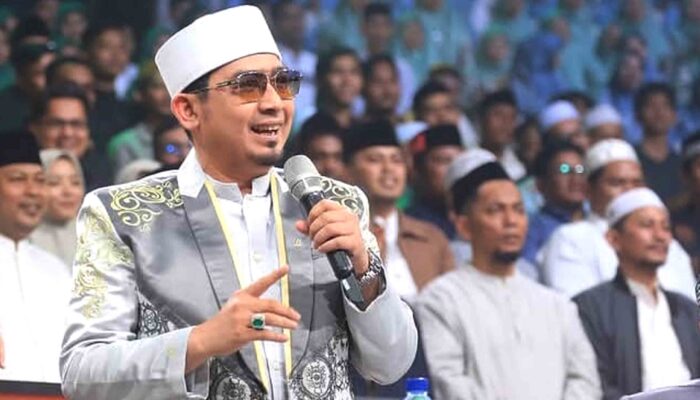 Namanya Ikut Terseret Isu Viral Inisial “SAM”, Ustaz Solmed Akhirnya Buka Suara