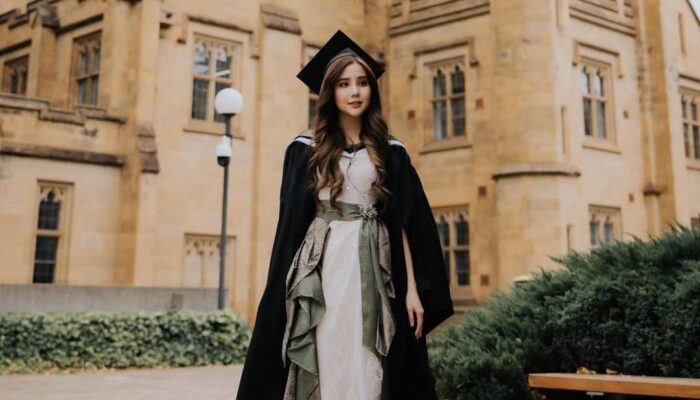 Agatha Chelsea Tembus 4 Kampus Top Dunia, dari Harvard Hingga NUS, Ini Cerita di Balik Perjuangannya