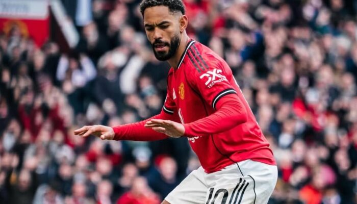 Cunha Rayu Casemiro Bertahan di MU: “Jangan pergi dulu, kita belum selesai!”