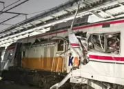 Tragedi Commuter Line di Bekasi: 14 Tewas, Puluhan Luka, Operasional Stasiun Bekasi Timur Lumpuh Sementara