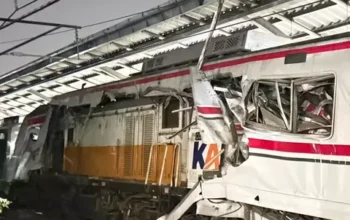 Tragedi Commuter Line di Bekasi: 14 Tewas, Puluhan Luka, Operasional Stasiun Bekasi Timur Lumpuh Sementara