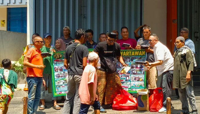 Aksi Nyata Wartawan! Program Jumat Berkah Pekan ke-69 Sasar Warga Benhil, Kolaborasi Makin Meluas
