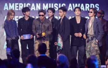 BTS Buktikan Status Raja Musik Dunia! Sabet Artist of the Year di American Music Awards 2026