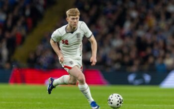 Manchester United Bergerak Cepat! Lewis Hall Masuk Radar Utama, Solusi Krisis Bek Kiri Setan Merah?