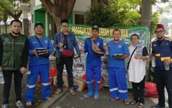 Jumat Berkah Wartawan Pekan ke-77, PJBW Gandeng BudayantaraTV Digital Network Tebar Ratusan Nasi untuk Warga Jagakarsa hingga Cibubur