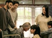 Trailer Film Jangan Buang Ibu Bikin Haru di Momen Idul Adha, Kisah Nirina Zubir dan Amanda Manopo Siap Menguras Air Mata