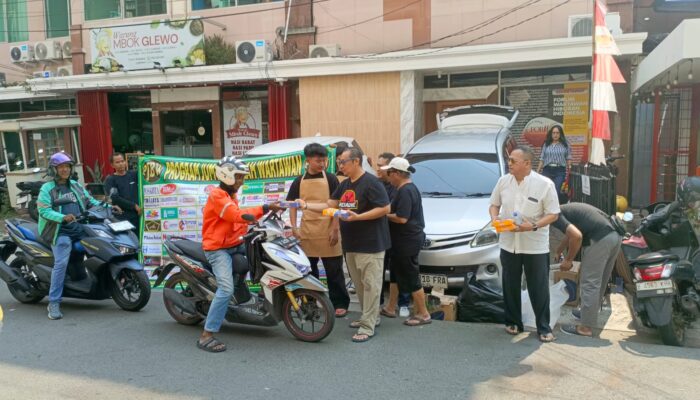 Sentuh 150 Penerima Manfaat, Program Jumat Berkah Wartawan Gandeng FBJ dan Q Coffee Tebar Kebaikan di Jakarta