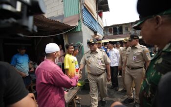 Rano Karno Tinjau Korban Kebakaran Kemayoran, Ratusan Warga Terdampak Dapat Layanan Lengkap hingga Trauma Healing