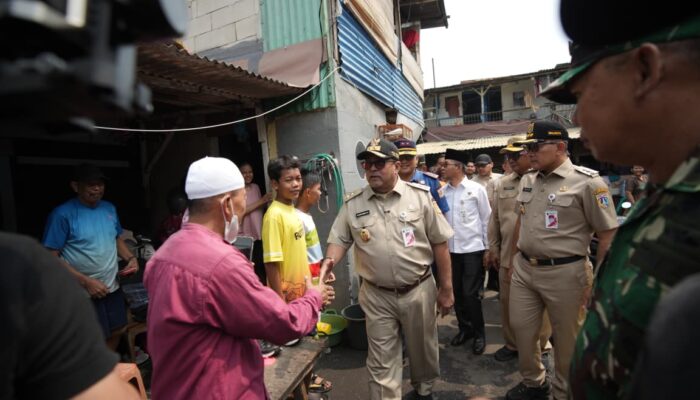 Rano Karno Tinjau Korban Kebakaran Kemayoran, Ratusan Warga Terdampak Dapat Layanan Lengkap hingga Trauma Healing