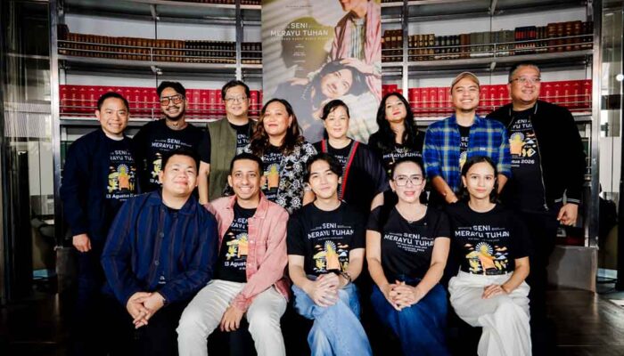 Trailer Resmi Seni Merayu Tuhan Dirilis, Perjalanan Spiritual Ari Irham Siap Menguras Emosi Penonton Mulai 13 Agustus 2026