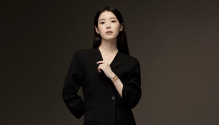 IU Batalkan Konser dan Tunda Album, Kondisi Telinga Memburuk