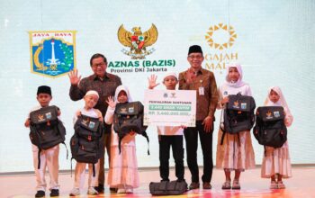 Pramono Salurkan Santunan Muharam Rp3,44 Miliar untuk 3.440 Anak Yatim