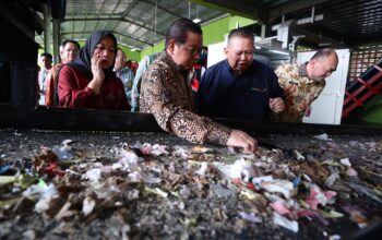 Mulai 1 Agustus, Jakarta Kirim Residu Sampah ke Bantargebang