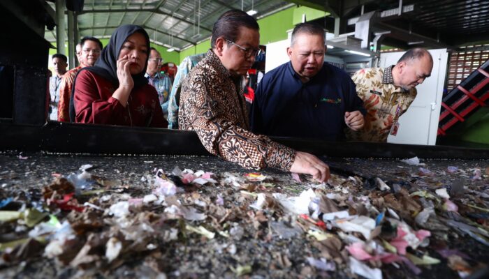 Mulai 1 Agustus, Jakarta Kirim Residu Sampah ke Bantargebang