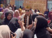 Gus Miftah Salurkan Rp500 Juta untuk Korban Gempa NTT