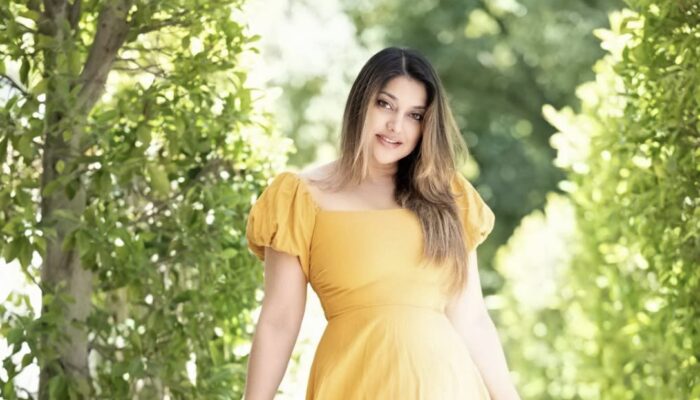 Sarah Azhari Pulang ke Indonesia, Siap Kembali Syuting?