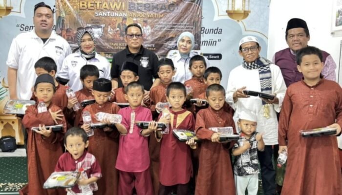Milad ke-12, WCI Regbet Gandeng PJBW Berbagi Kebahagiaan di Panti Yatim Mizan Amanah