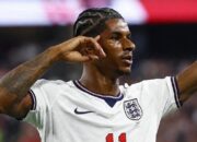 Marcus Rashford Bertahan di MU? Carrick Beri Kode Keras