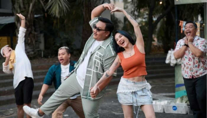 Ndarboy Genk dan Arlida Putri Bawa Kisah Perjuangan Hidup Lewat Lagu “Bakul Sayur”