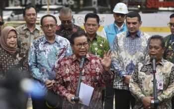 Pramono Targetkan Kabel Udara Jakarta Masuk Tanah dalam 5 Tahun