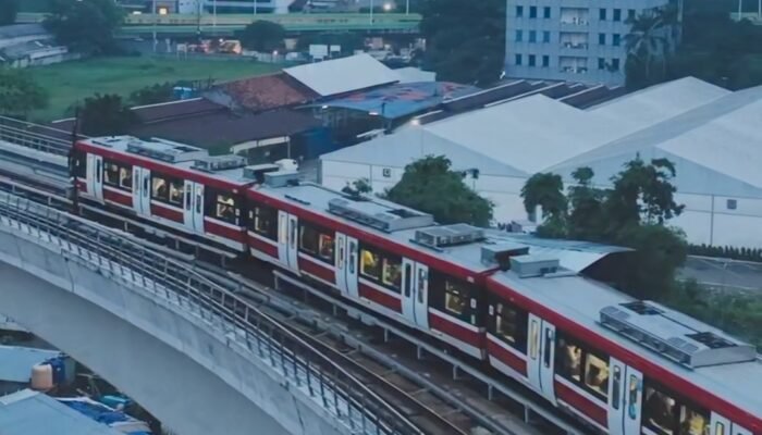 LRT Jabodebek Jadi Pilihan Liburan, Penumpang Naik 13 Persen