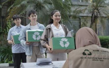 Yayasan WINGS Peduli Perkuat #PilahDariSekarang lewat Bank Sampah Karyawan