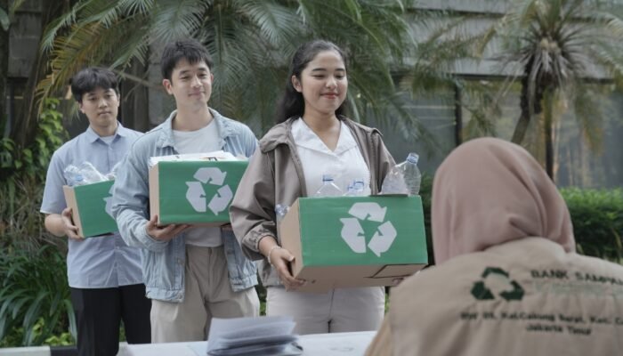 Yayasan WINGS Peduli Perkuat #PilahDariSekarang lewat Bank Sampah Karyawan