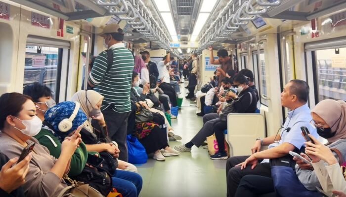 LRT Jabodebek Minta Penumpang Tak Diam Jika Merasa Tak Aman, Ini Cara Melapor