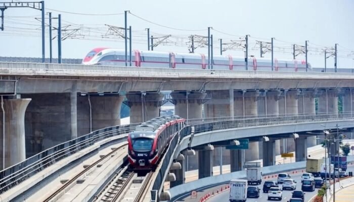 LRT Jabodebek Uji Perjalanan Pukul 05.30 WIB, Buka Akses Lebih Awal ke Stasiun Halim