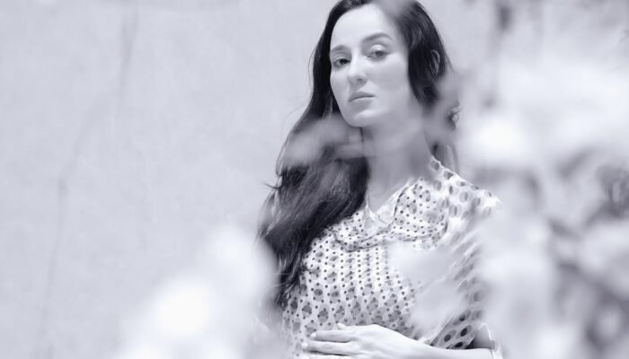 Julie Estelle Umumkan Kelahiran Anak Kedua, Namanya Julian Luke Tjiptobiantoro