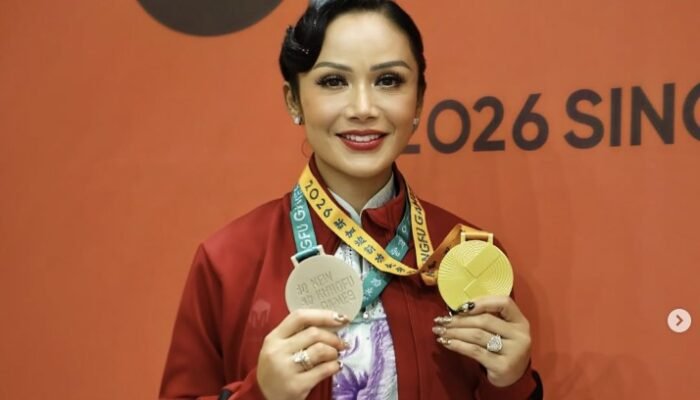 Krisdayanti Raih Emas dan Perak Wushu di Singapura, Keluarga Setia Mendukung