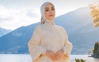 Celine Evangelista Survei Vila Mewah di Madinah, Siapkan Langkah Serius untuk Berhijrah