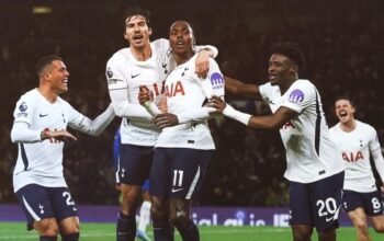 Chelsea Dipermalukan Tottenham 0-2, Palmer Kartu Merah ke-100